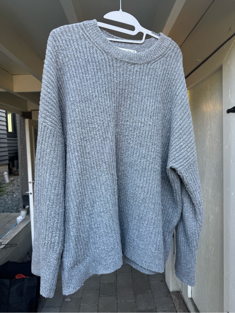 Abercrombie & Fitch Gray Ribbed Crewneck Sweater